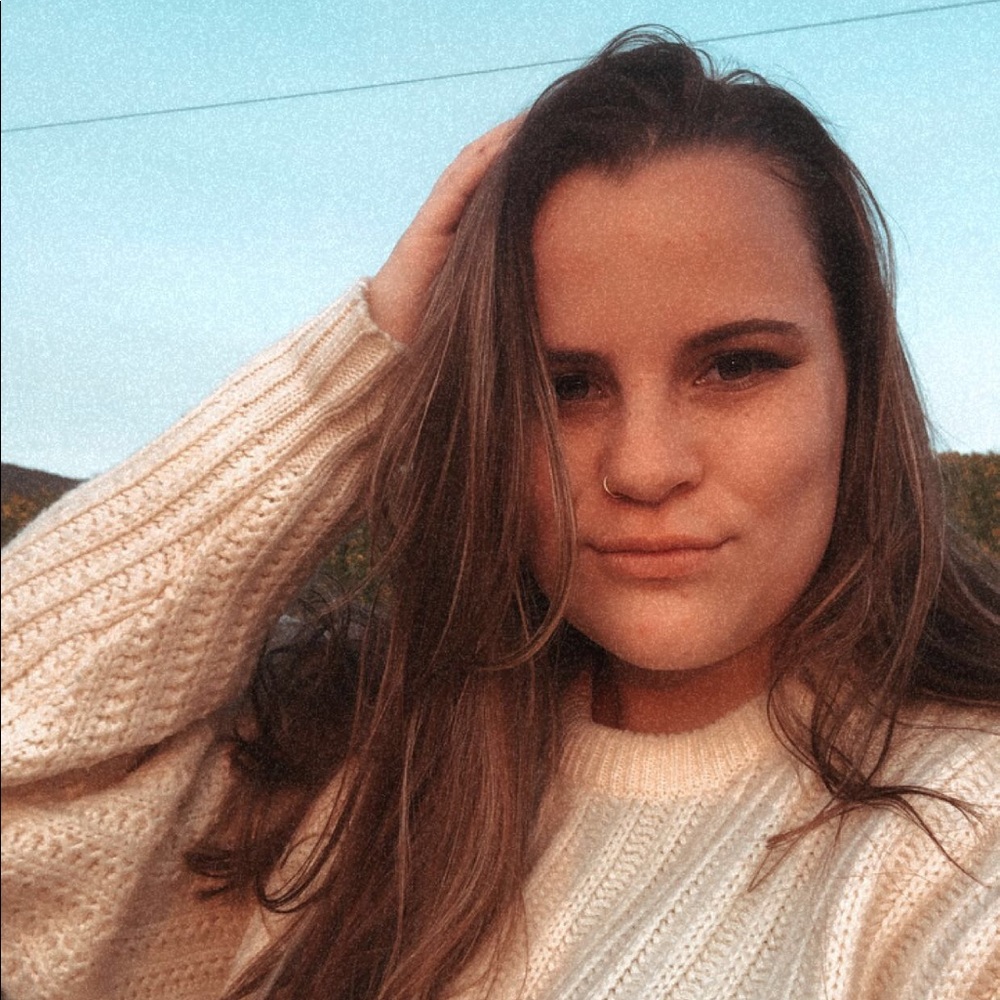 Meet your Posher, Abigail